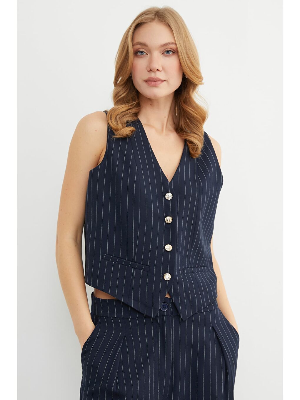 Lacivert Çizgili Düğmeli Yelek-2