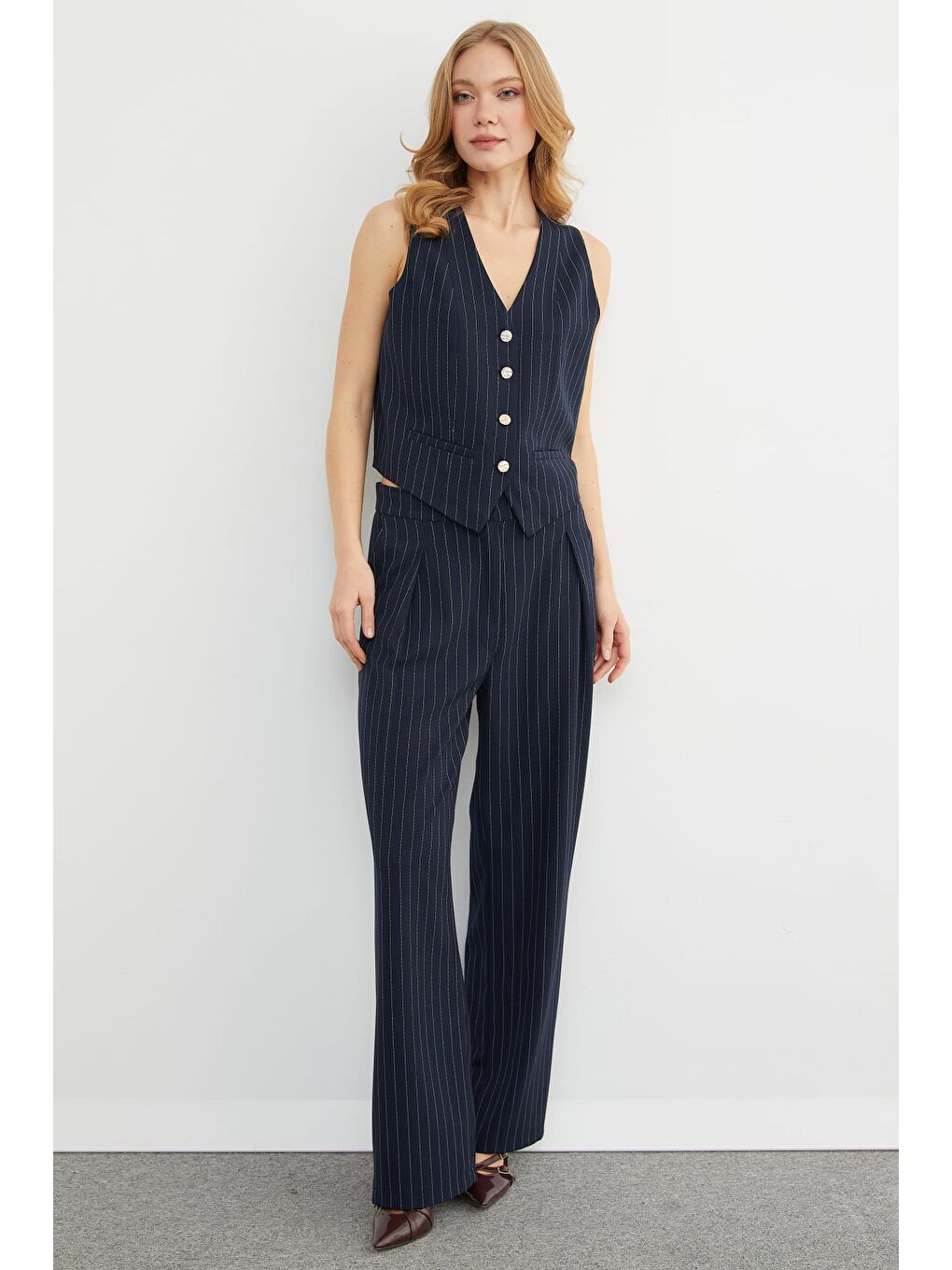 Lacivert Çizgili Düğmeli Yelek-4