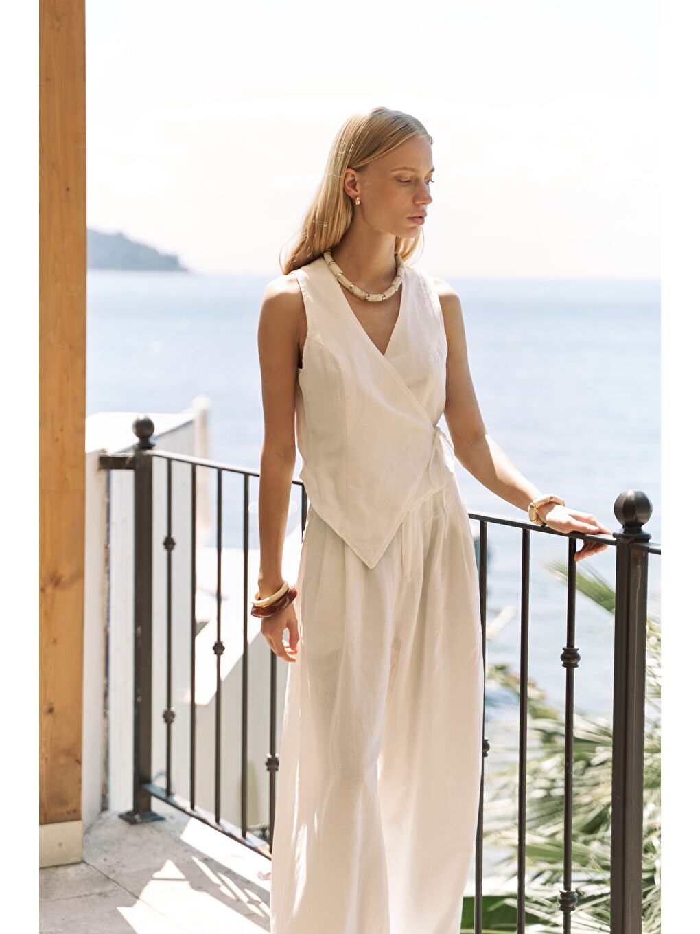 Moibel Bağcık Detay Ekru Crop Pantolon Takım-2