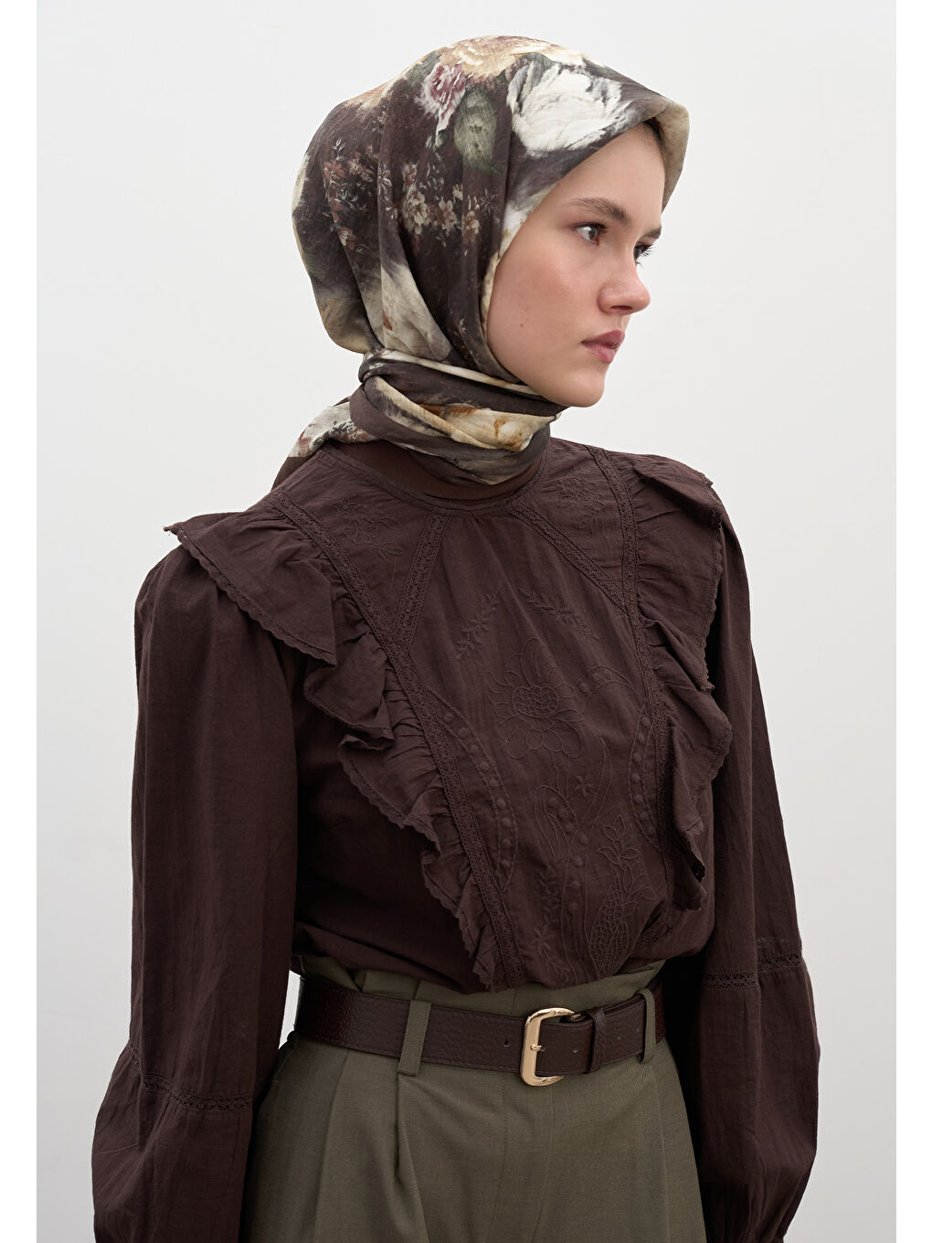 Kahverengi Vıntage Rose Desen Pamuklu Viskon Eşarp Kahve-1