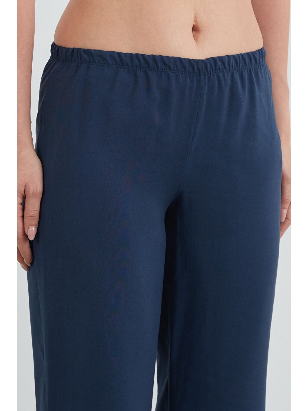 Lacivert Beli Lastikli Düşük Bel Modal Palazzo Pantolon-4