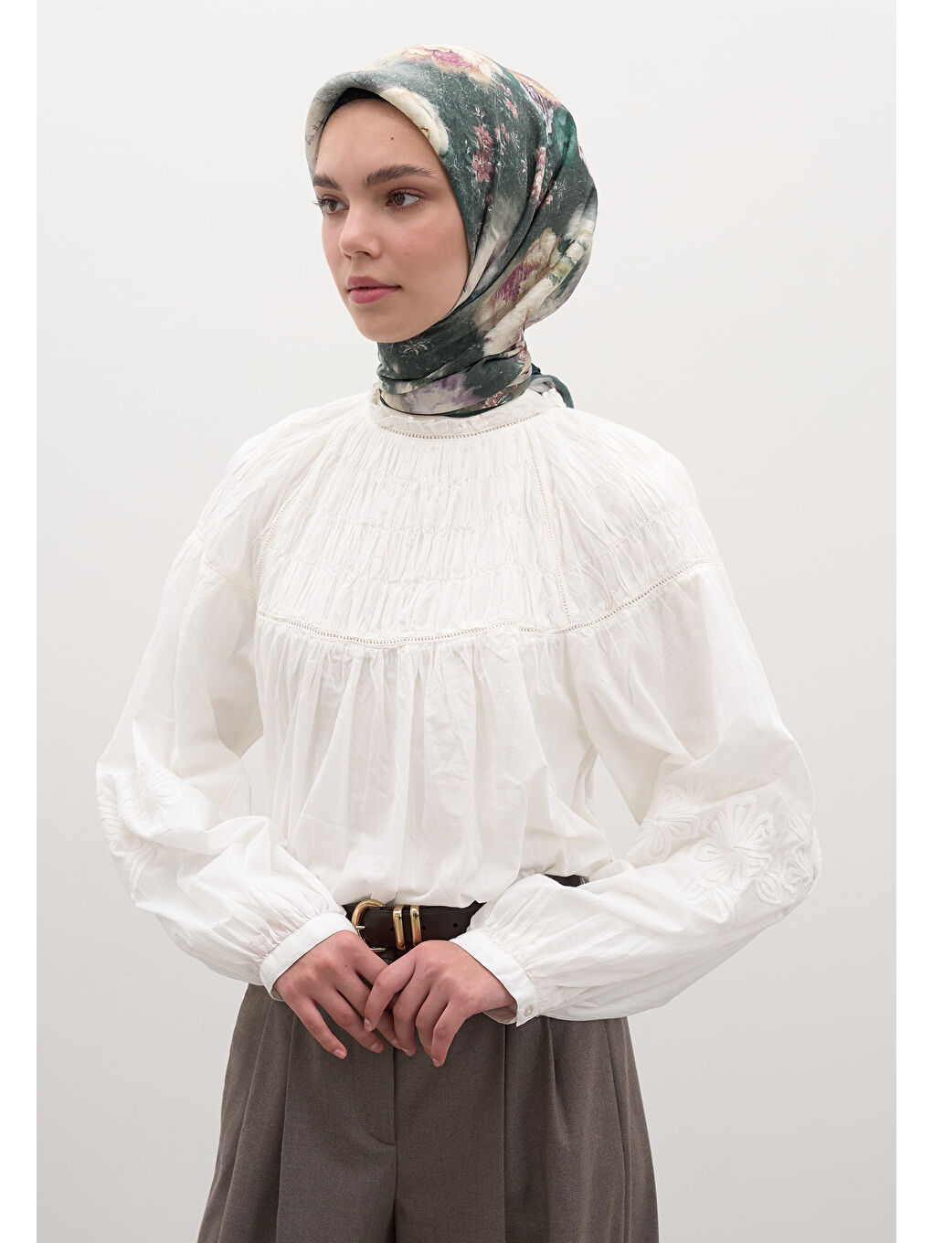 Vıntage Rose Desen Pamuklu Viskon Eşarp Yeşil