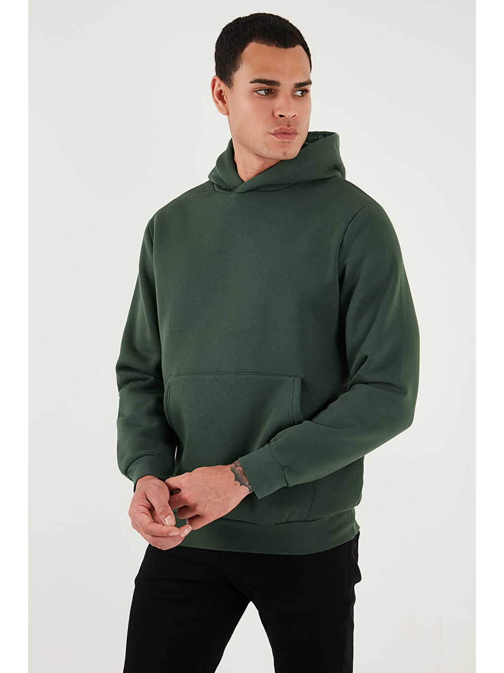 Yeşil Slim Fit Kapüşonlu Kanguru Cepli İçi Tüylü Yumuşak Şardonlu Erkek Sweat 5905281-2