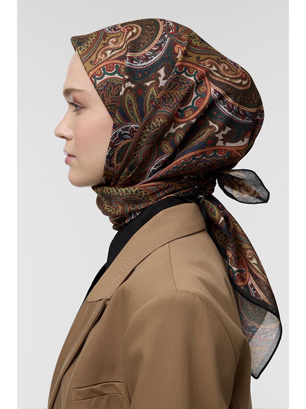 Kahverengi Desenli Pamuk Eşarp Tiya-3