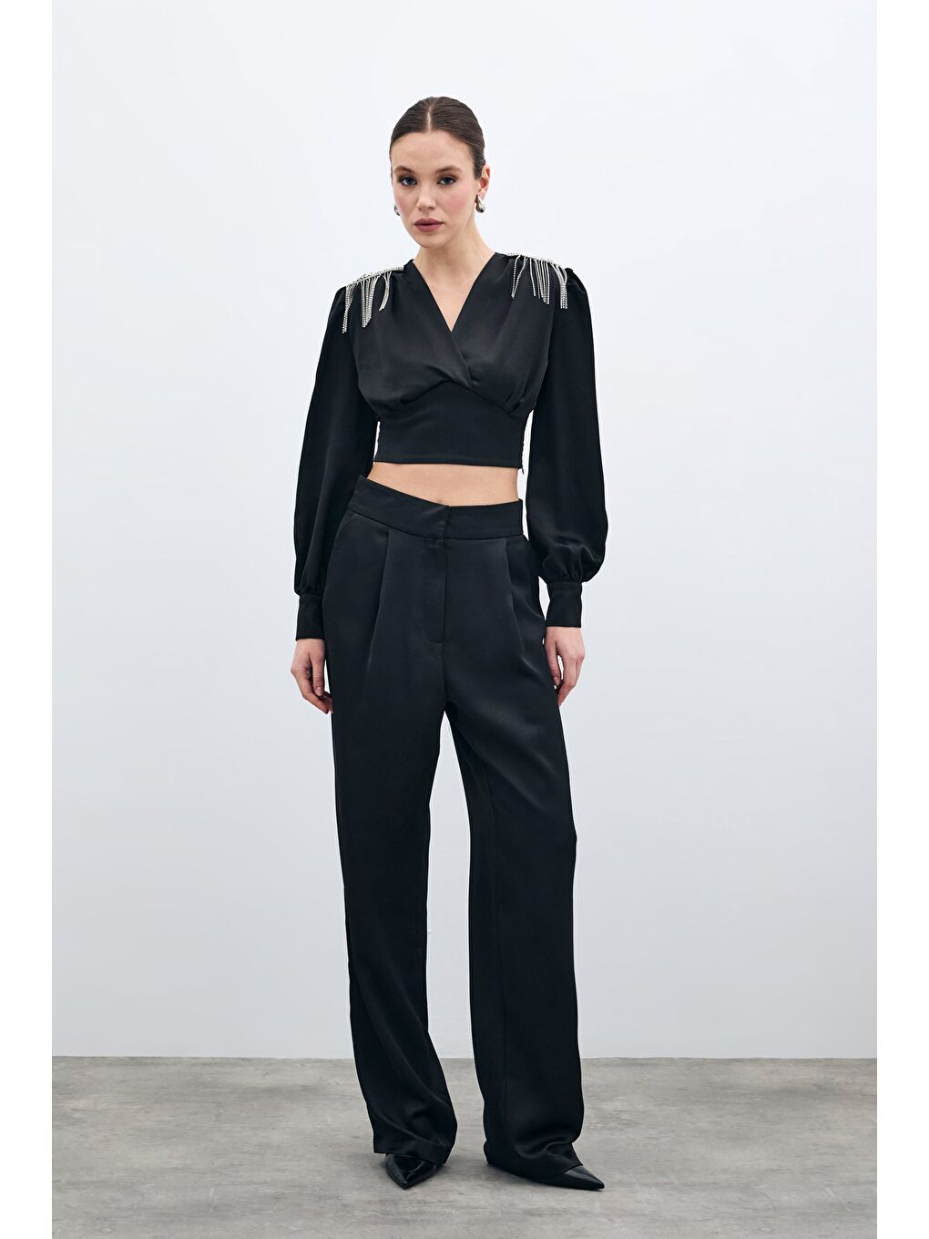 Pileli Saten Krep Pantolon - Siyah-1