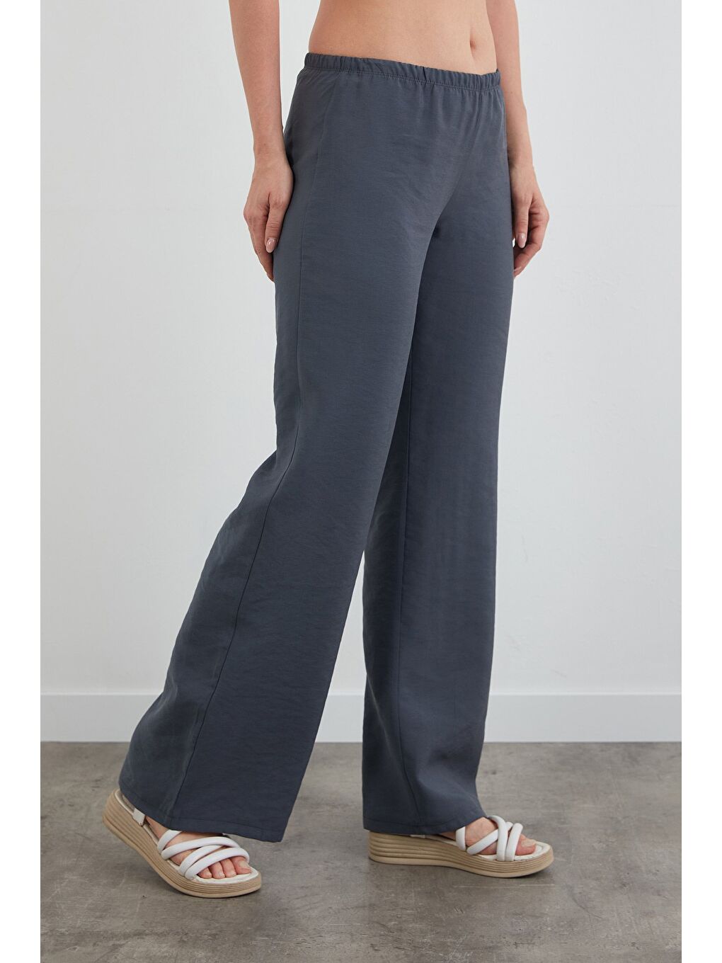 Antrasit Beli Lastikli Düşük Bel Modal Palazzo Pantolon-1