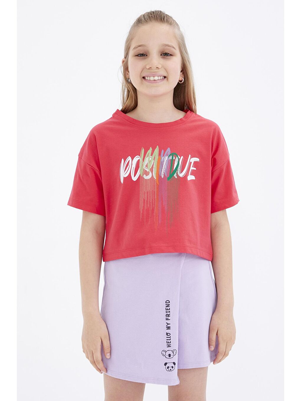 TOMMYLIFE Kırmızı Rose Renkli Yazı Baskılı O Yaka Oversize Düşük Omuz Kız Çocuk Crop T-Shirt  - 75036