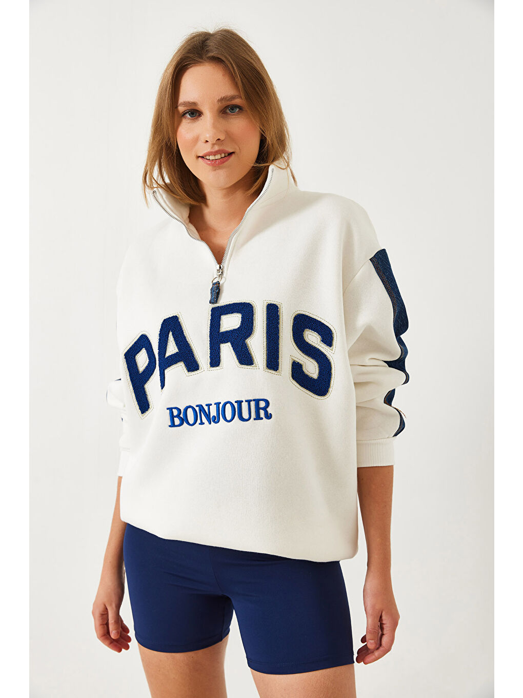 Beyaz Denim Detaylı Üç İplik Şardonlu Oversize Fermuarlı Sweatshirt-3