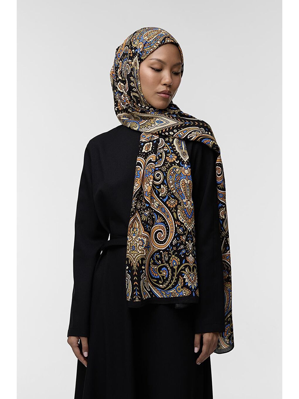 Siyah Deluxe Şal Priya Desenli-3