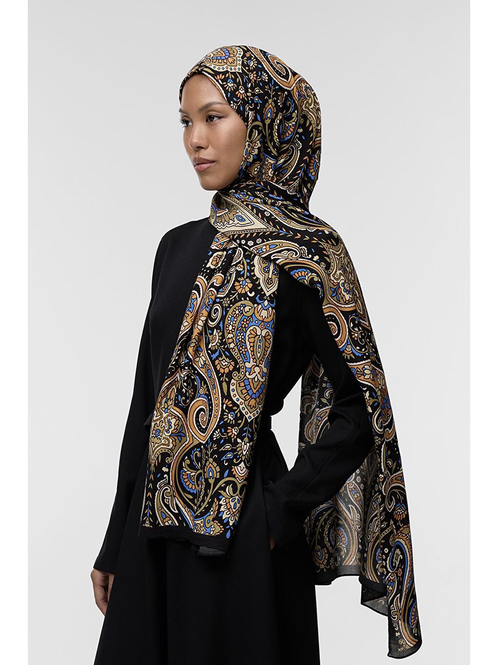 Siyah Deluxe Şal Priya Desenli-4