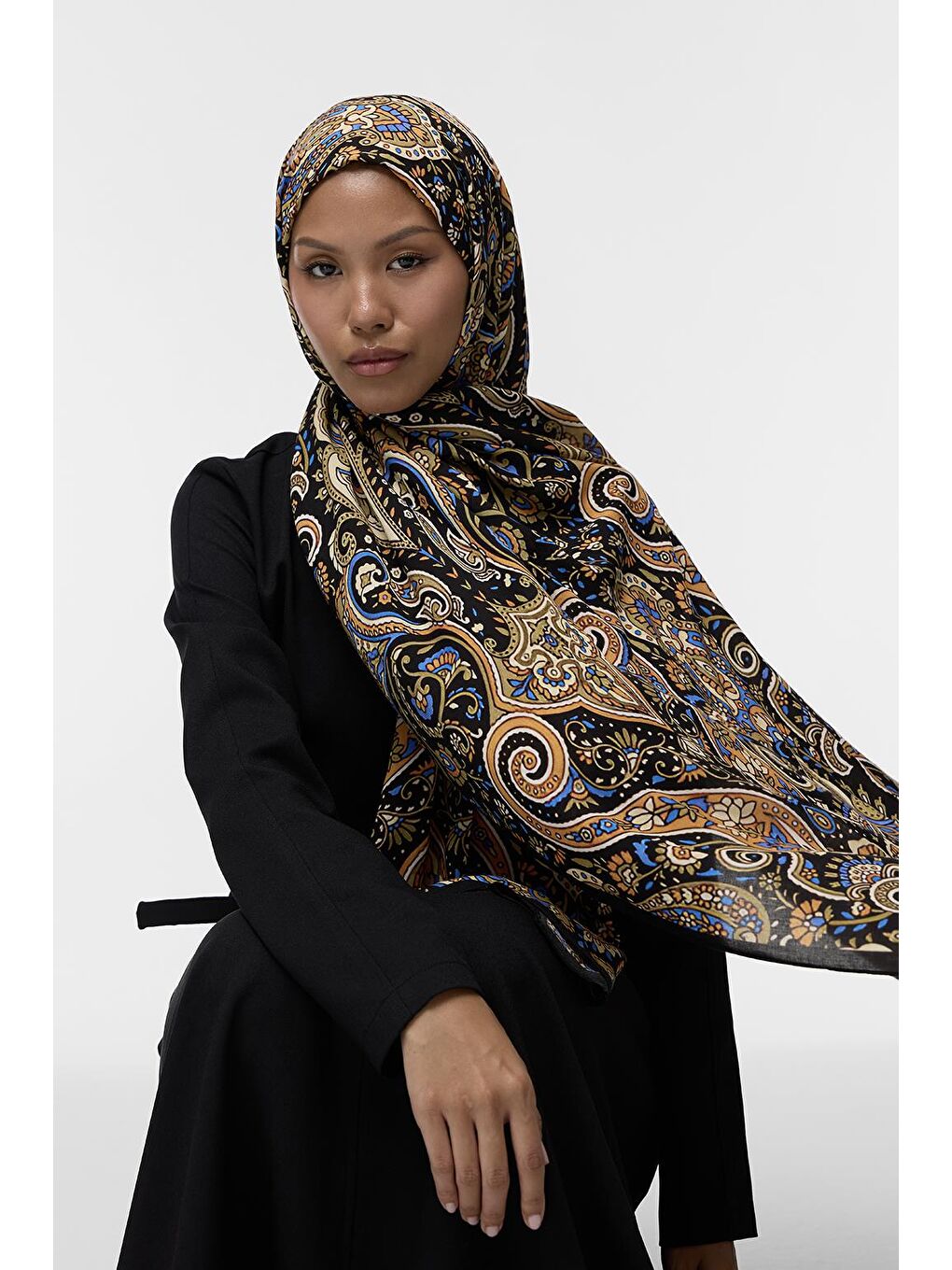 Siyah Deluxe Şal Priya Desenli-5