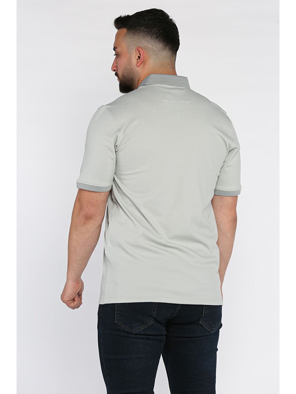 Gri Erkek Polo Yaka Tek Cepli Desenli Tişört-2