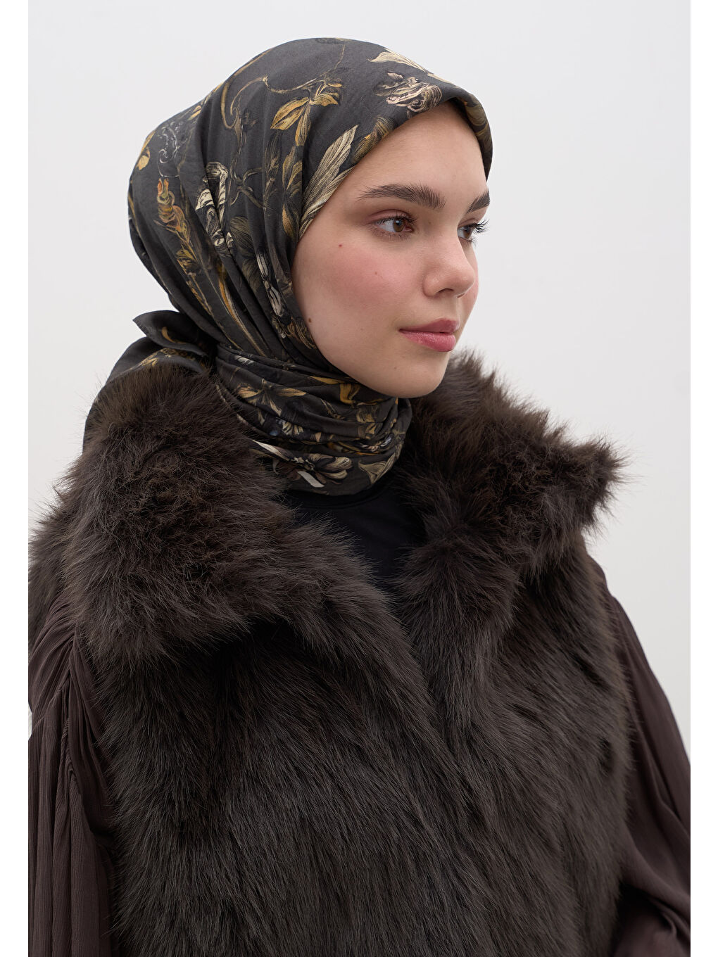 Gısele Desen Pamuklu Viskon Eşarp Antrasit-2