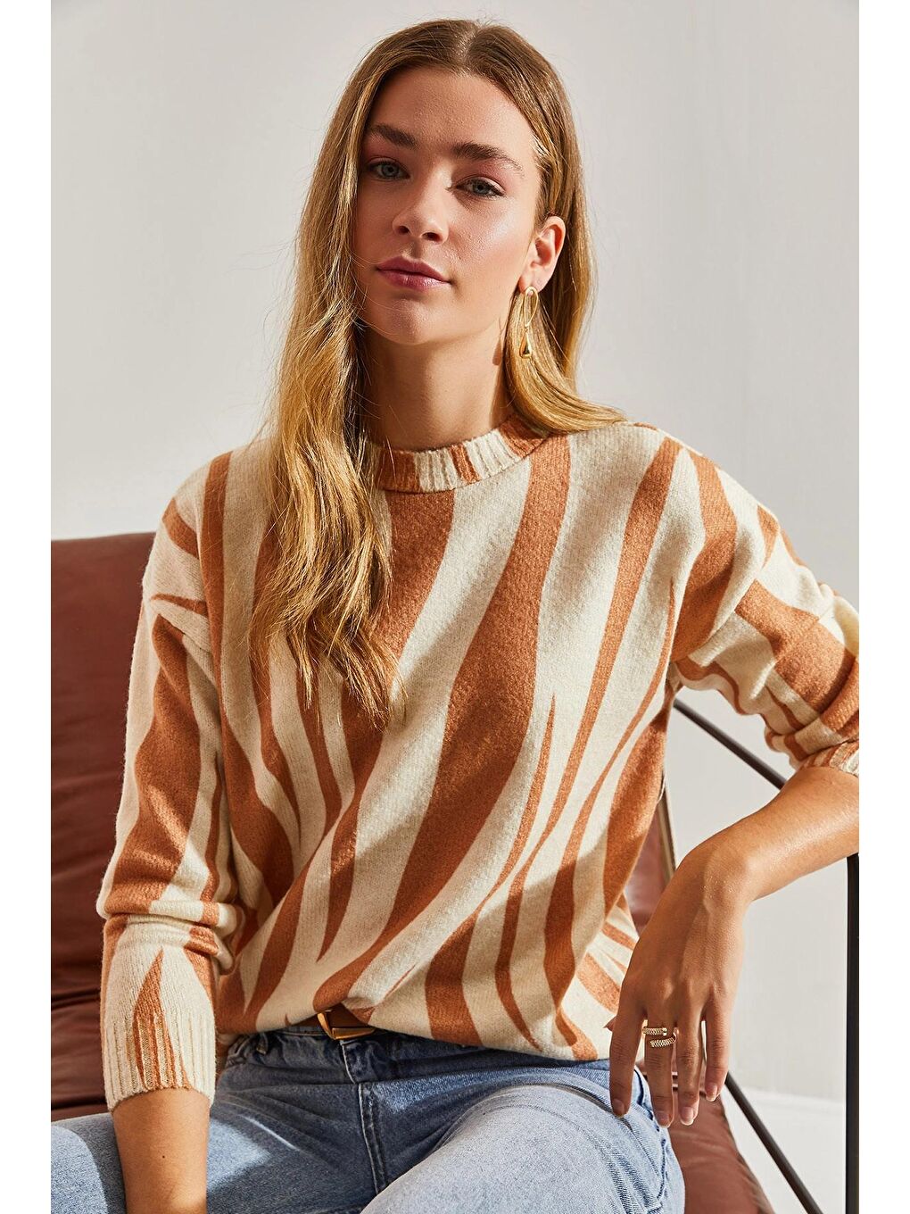 Bej Kadın Parçalı Triko Kazak