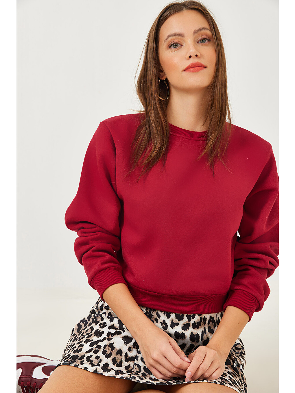 Bordo Kadın Bisiklet Yaka Şardonlu Basic Crop Sweatshirt