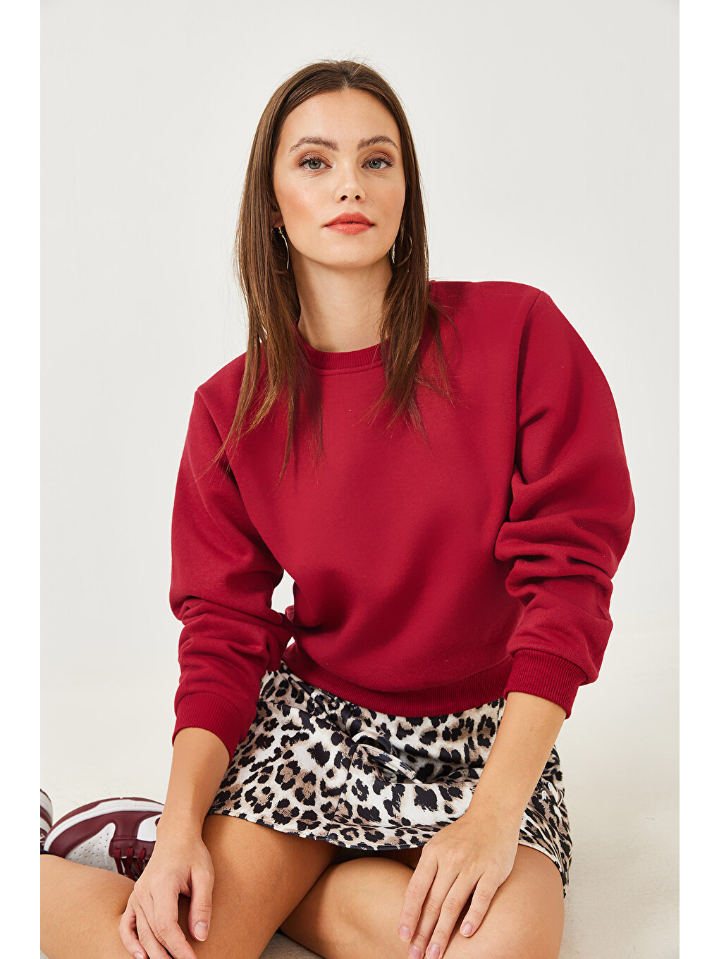 Bordo Kadın Bisiklet Yaka Şardonlu Basic Crop Sweatshirt-4