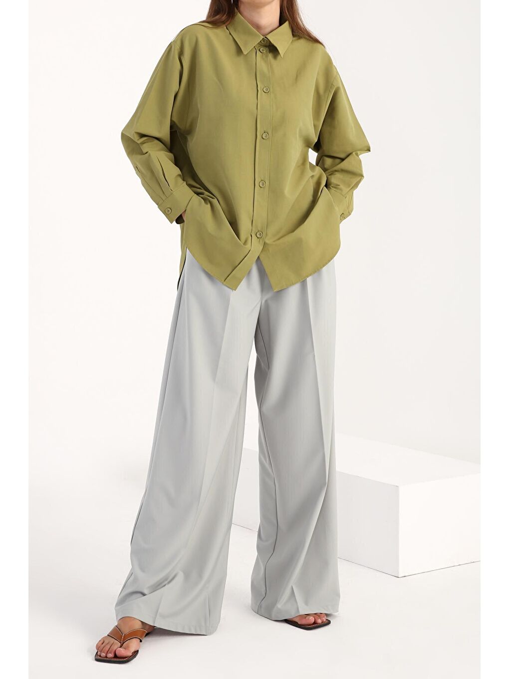 Yağ Yeşili Kumaş Kaplamalı Düğmeli Oversize Gömlek