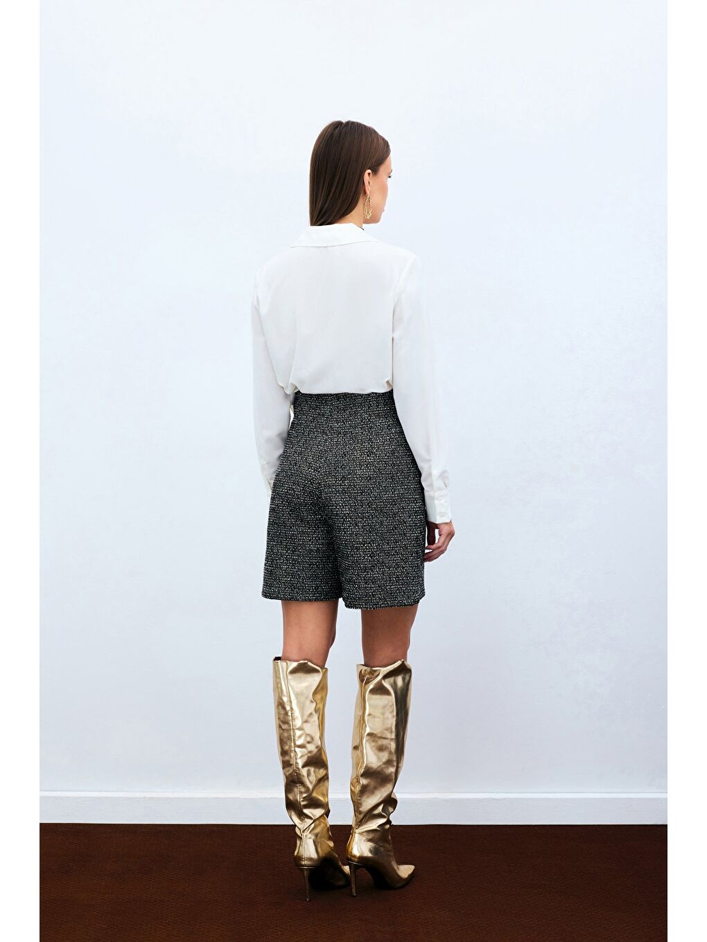 Kahverengi Düğme Detay Tüvit Şort - Kahve-1