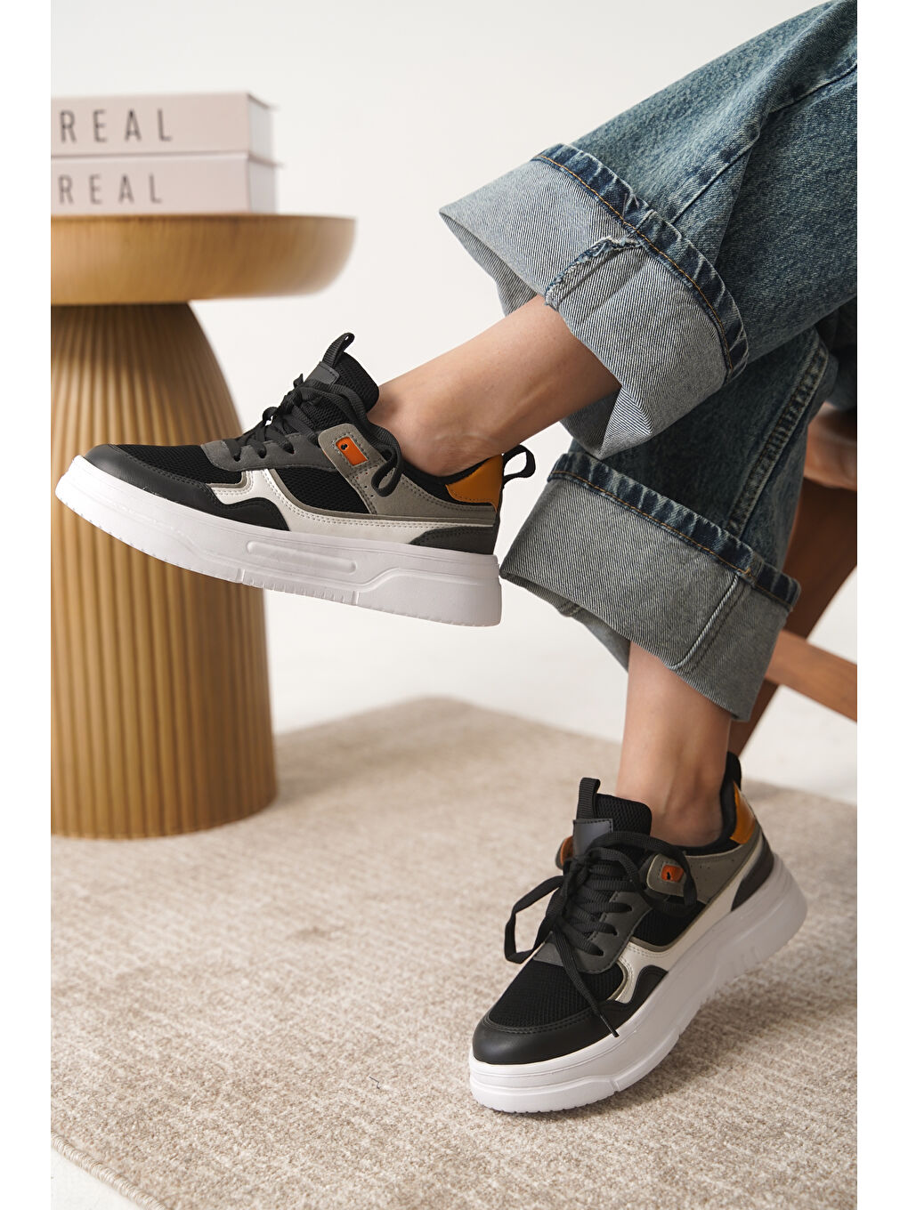 Daxtors Siyah D2451 Günlük Ortopedik Kadın Sneaker Spor Ayakkabı