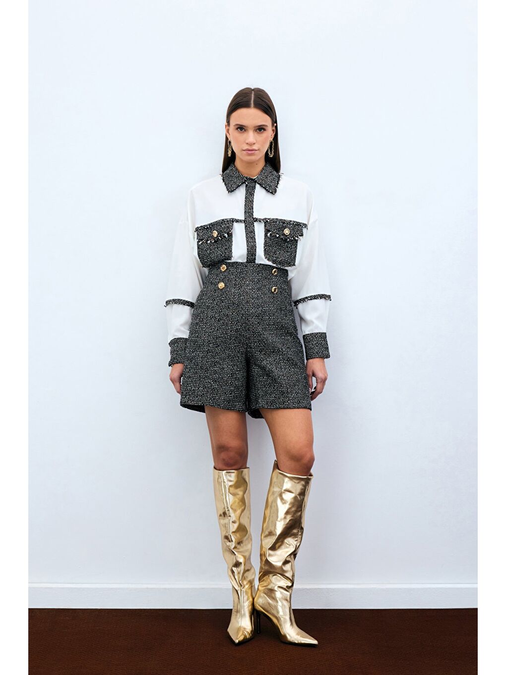 Kahverengi Düğme Detay Tüvit Şort - Kahve-2