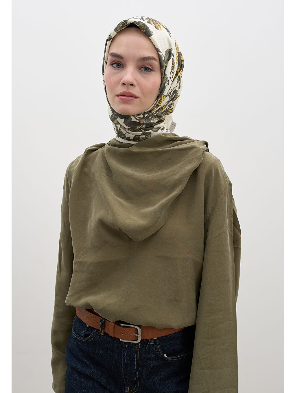 Gısele Desen Pamuklu Viskon Eşarp Bej-3