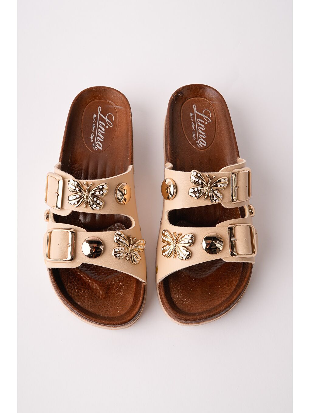 Bej NYSSA Kelebek Aksesuarlı Çift Tokalı Günlük Kadın Terlik