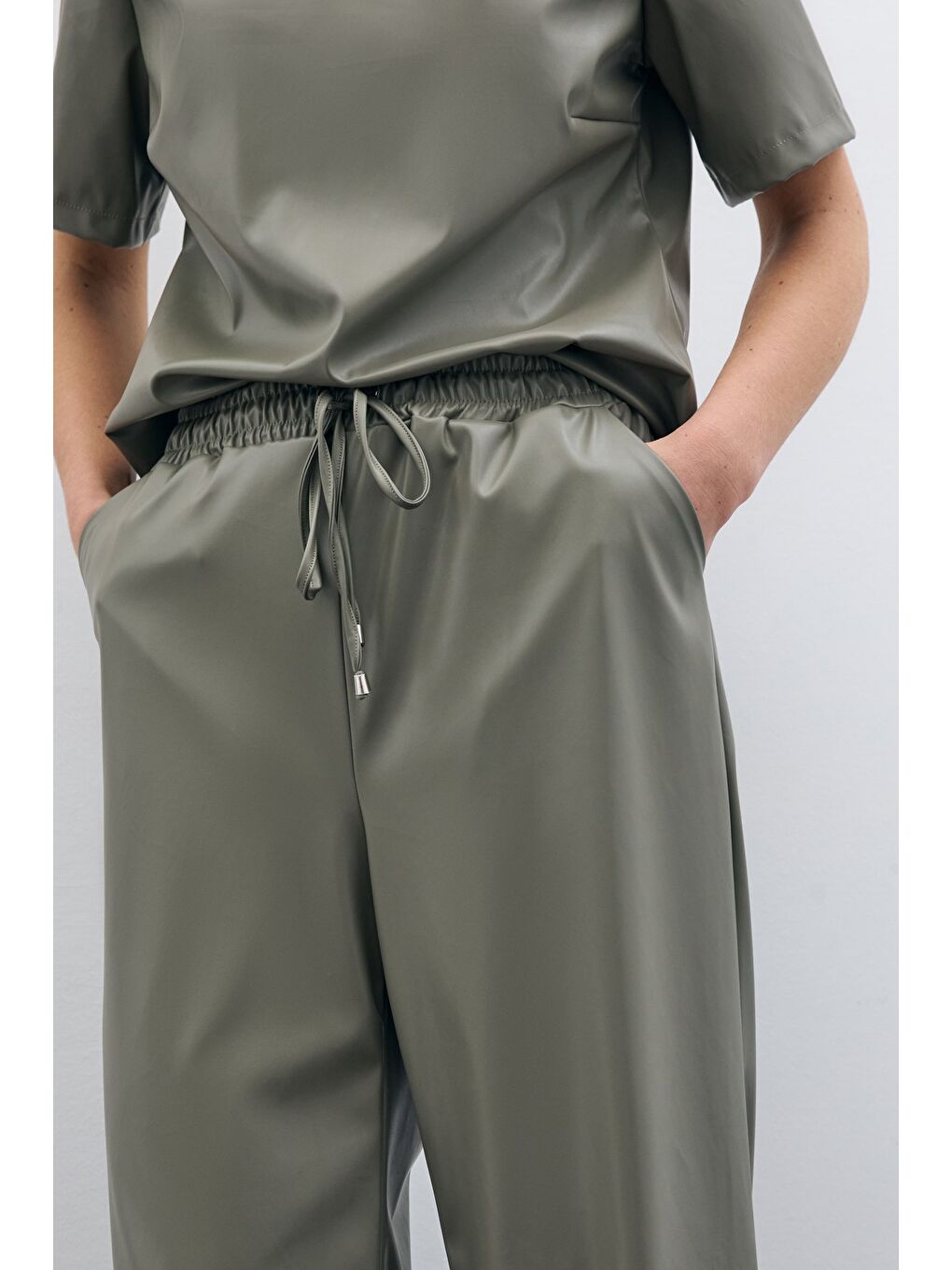 Salaş Deri Pantolon - Çağla Yeşili-3