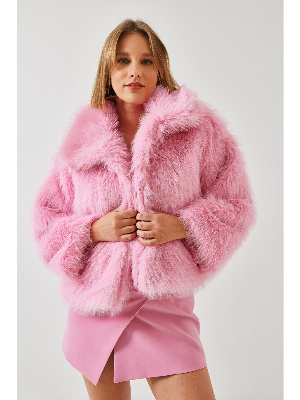 Pembe Kadın Yakalı Suni Kürklü Astarlı Mont-4