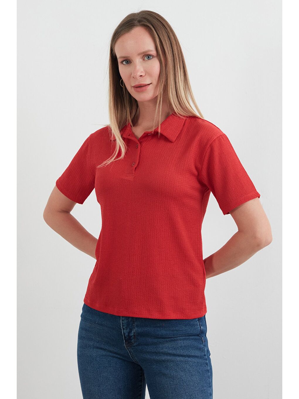 Kırmızı Bürümcük Kumaş Düğmeli Polo Yaka Tişört-2