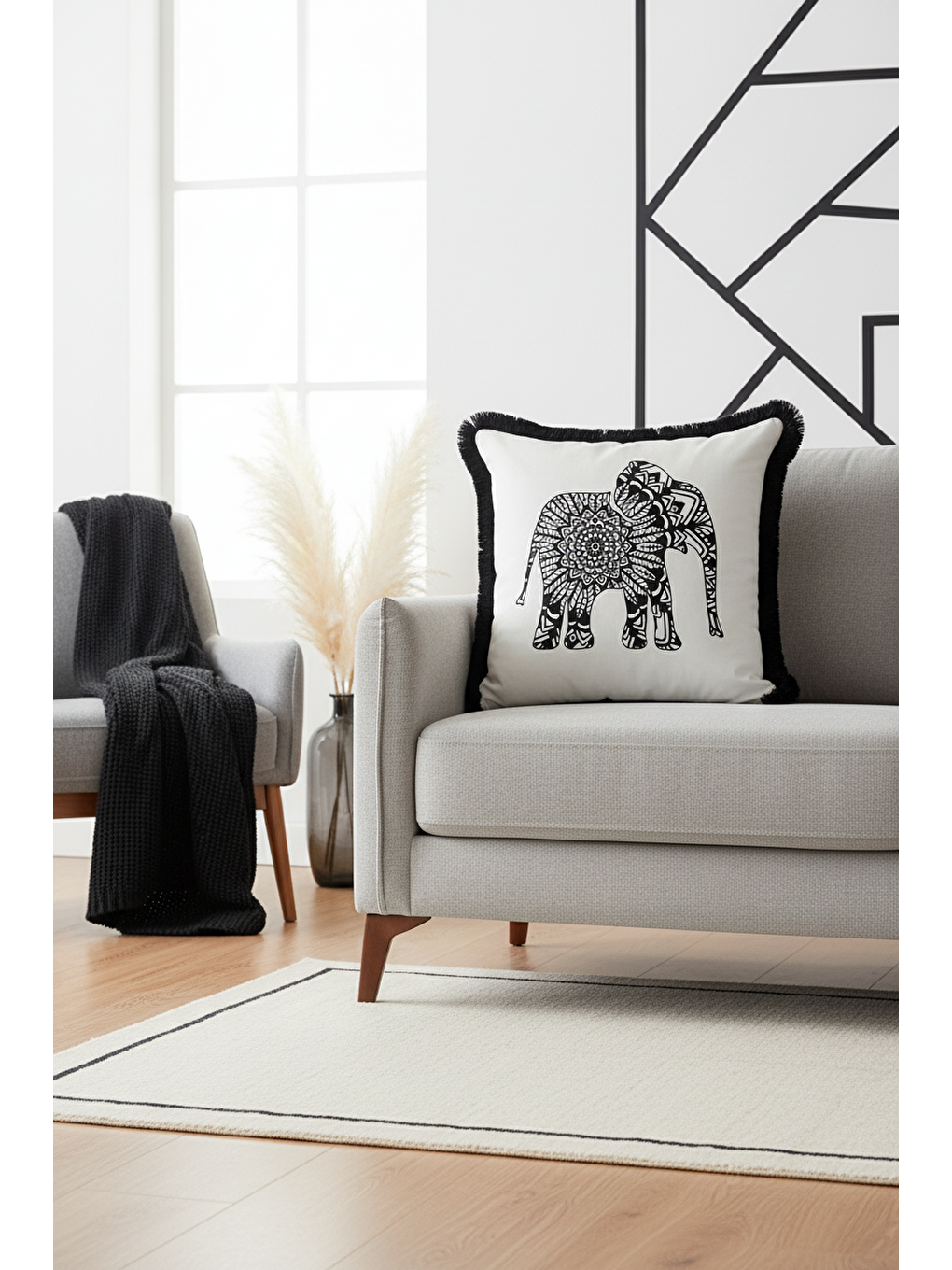Karışık Mandala Fil Motifli Saçaklı Yastık Kılıfı - Bohem Siyah Beyaz Püsküllü Kırlent Kılıfı-3