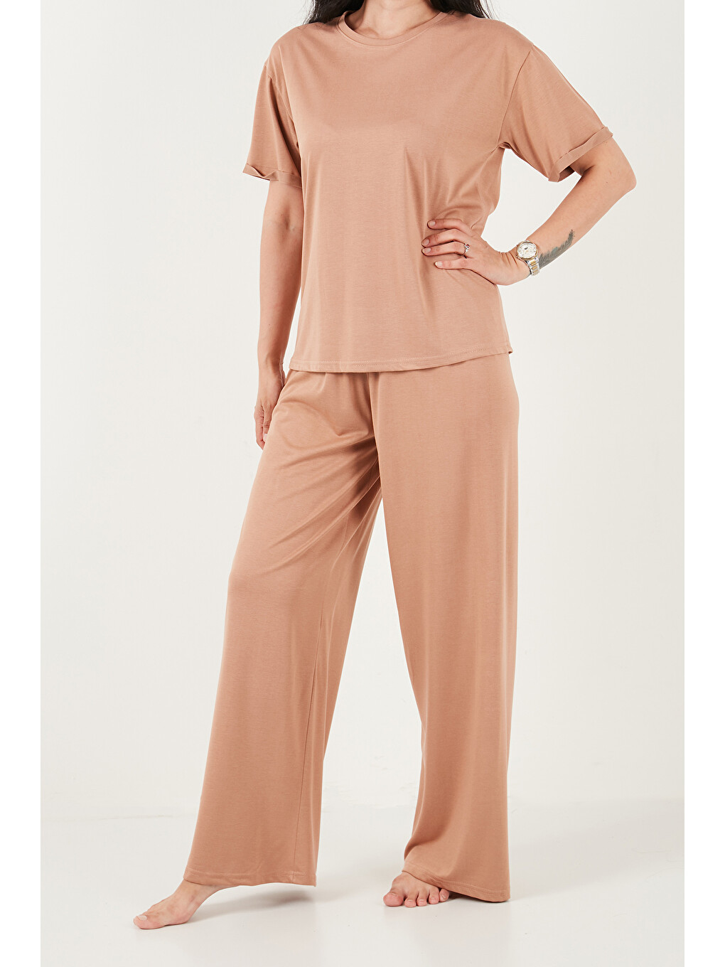 Bej Yumuşak Dokulu Bisiklet Yaka Lastikli Bel Kısa Kollu Kadın Pijama Takımı 65720102-5
