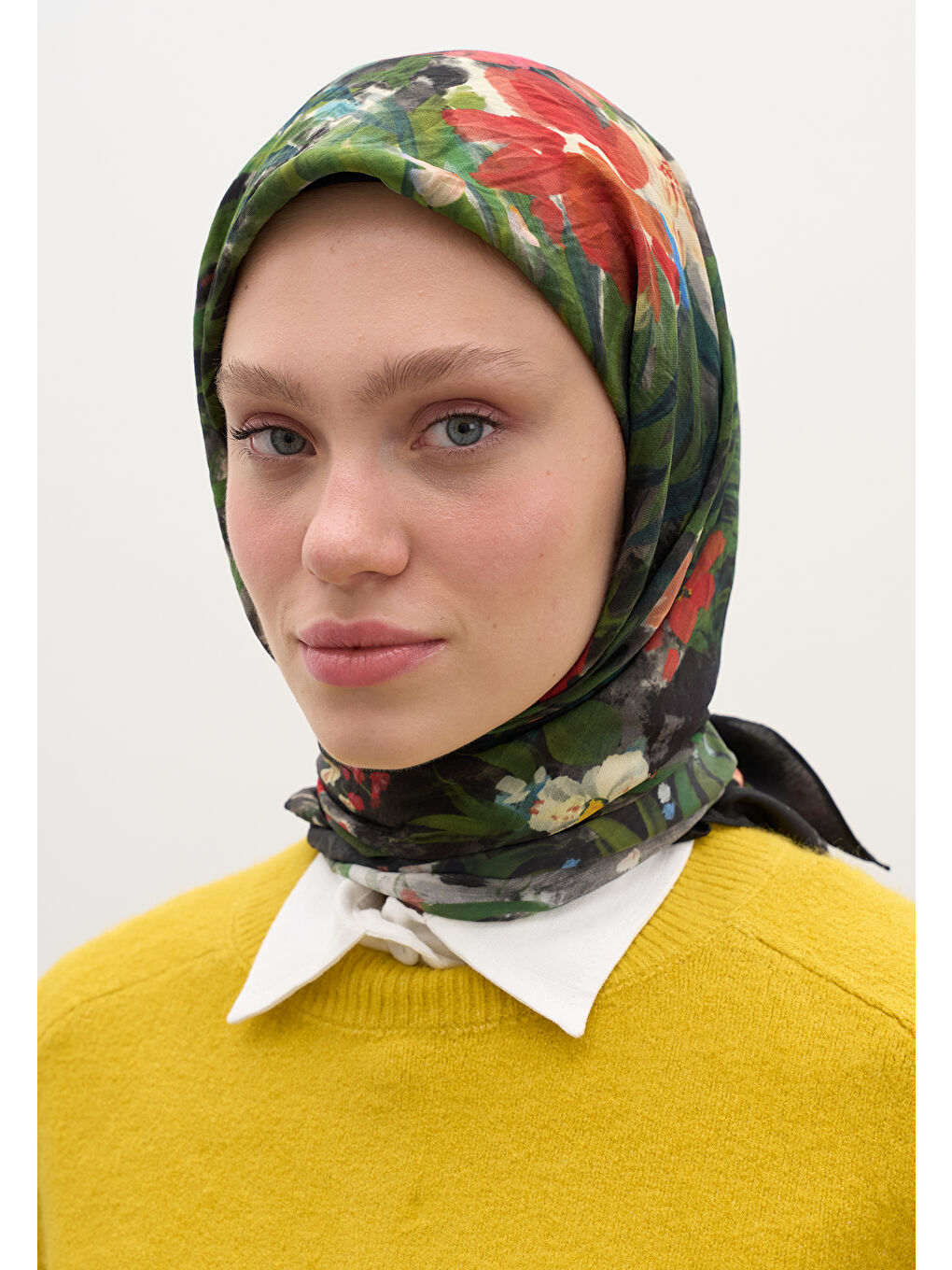 Josıane Desen Pamuklu Viskon Eşarp Siyah-2