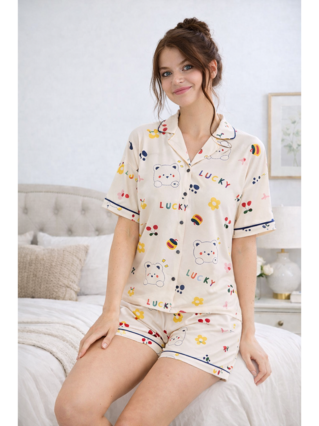 Ekru PREMIUM Kadın Viskon/Bambu Yüksek Kaliteli Gömlek Yaka Düğmeli Biyeli Esnek Şortlu Pijama Takımı-2