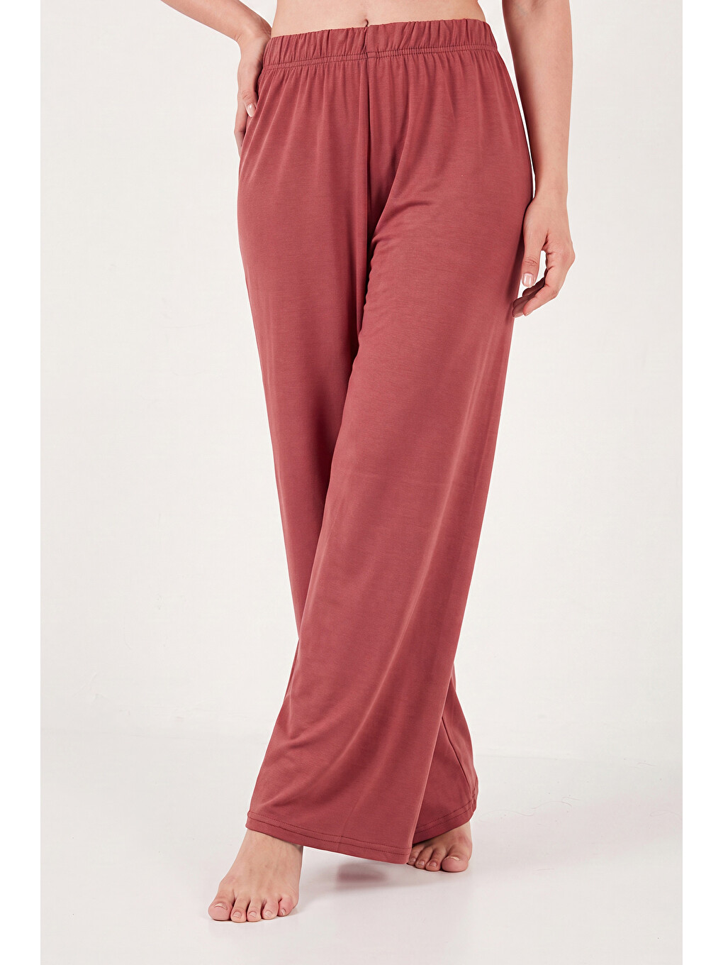 Kahverengi Yumuşak Dokulu Bisiklet Yaka Lastikli Bel Kısa Kollu Kadın Pijama Takımı 65720102-4