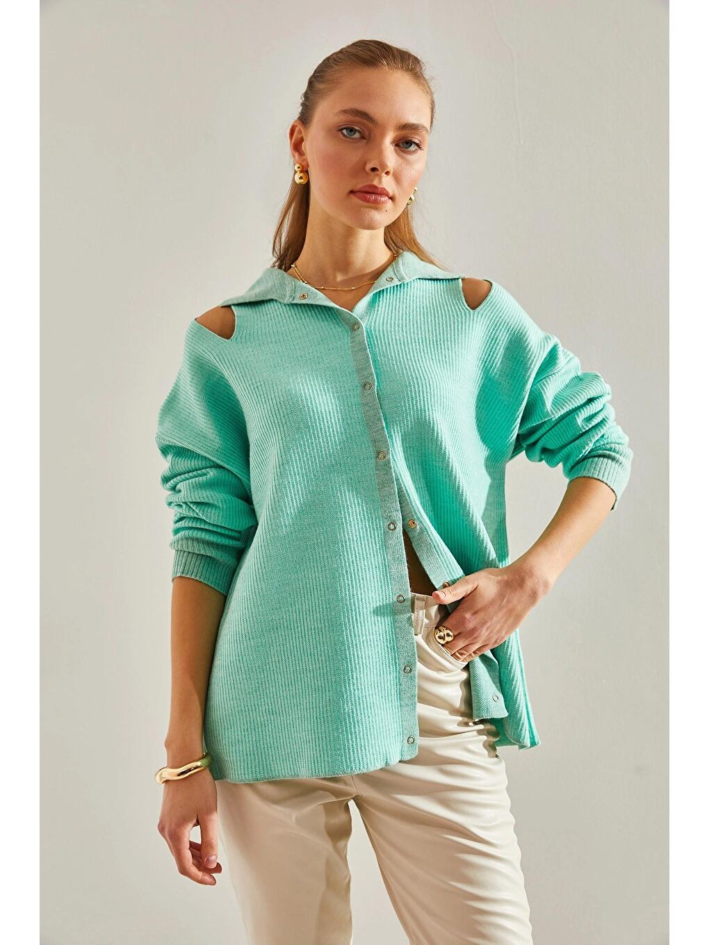 Turkuaz Kadın Omuz Dekolteli Yakalı Triko Hırka-3