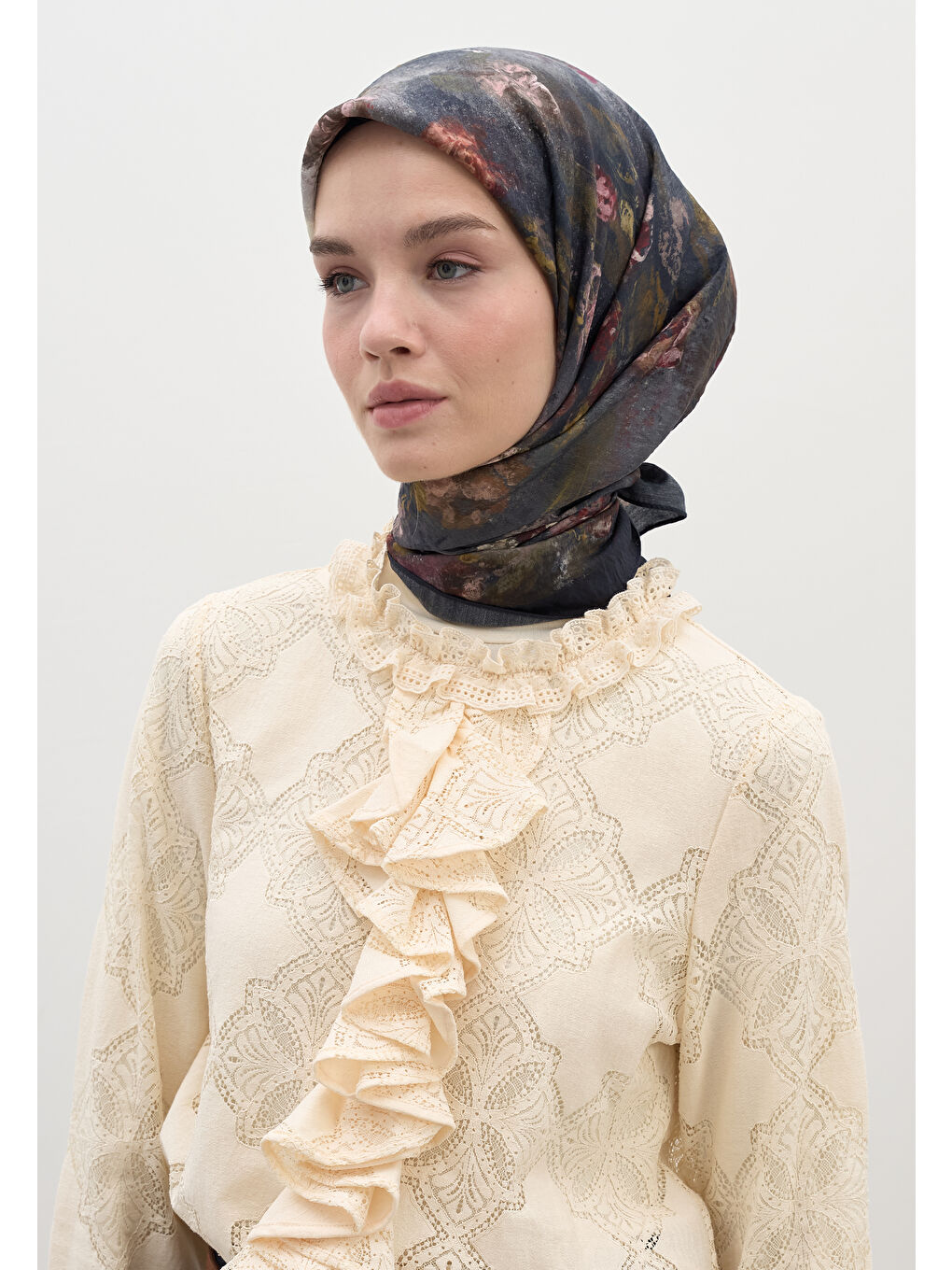 Evelyne Desen Pamuklu Viskon Eşarp Lacivert-2