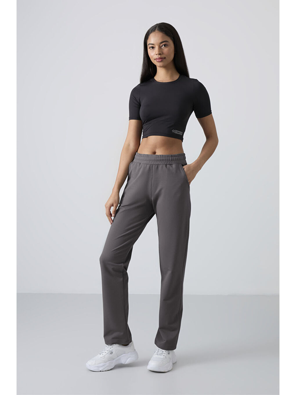 Koyu Gri Yüksek Bel Cepli Rahat Form Klasik Paça Kadın Eşofman Alt - 94584