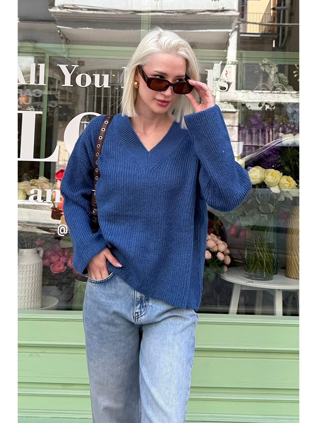 İndigo V Yaka Triko Kadın Kazak Mg2501