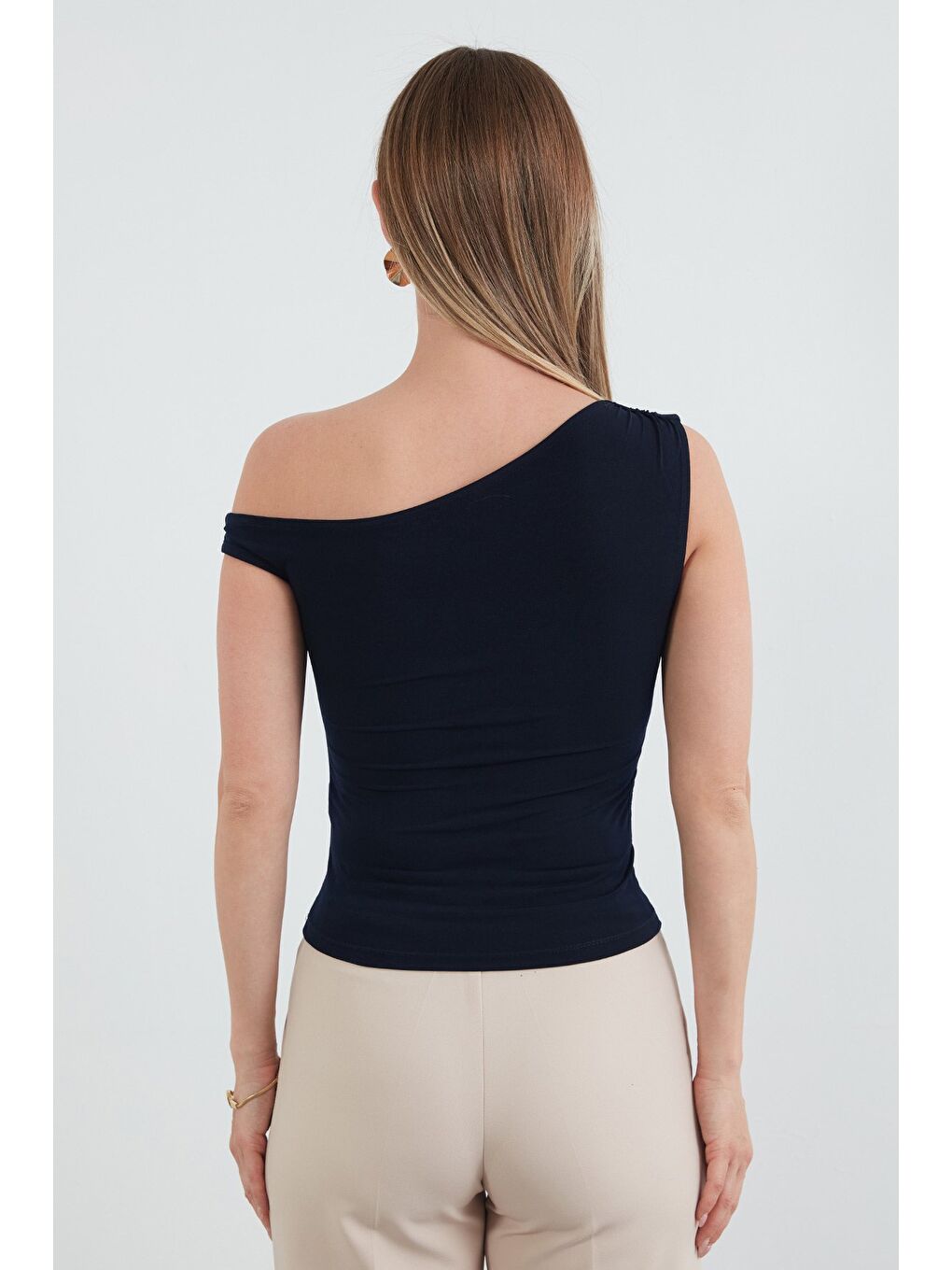 Lacivert Yanları Drapeli Tek Kol Bluz-3