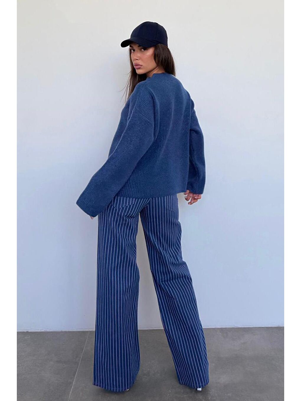 İndigo V Yaka Triko Kadın Kazak Mg2501-7