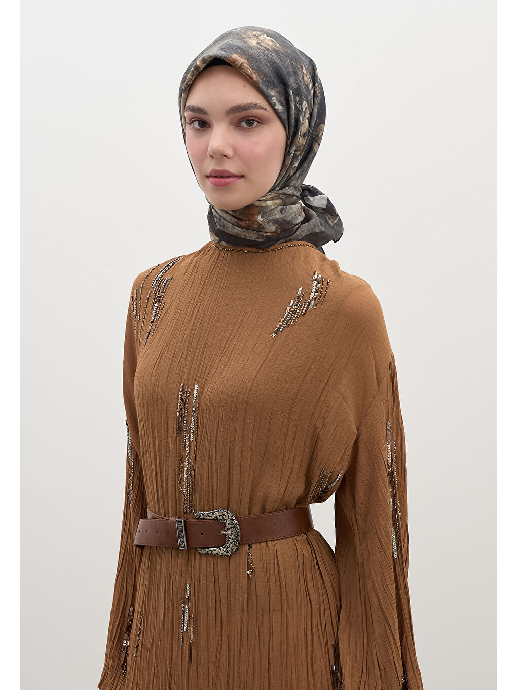 Bej Evelyne Desen Pamuklu Viskon Eşarp Vizon-1