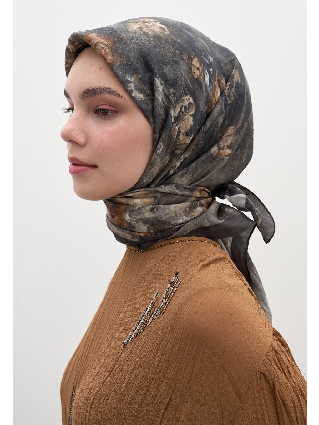Bej Evelyne Desen Pamuklu Viskon Eşarp Vizon-2
