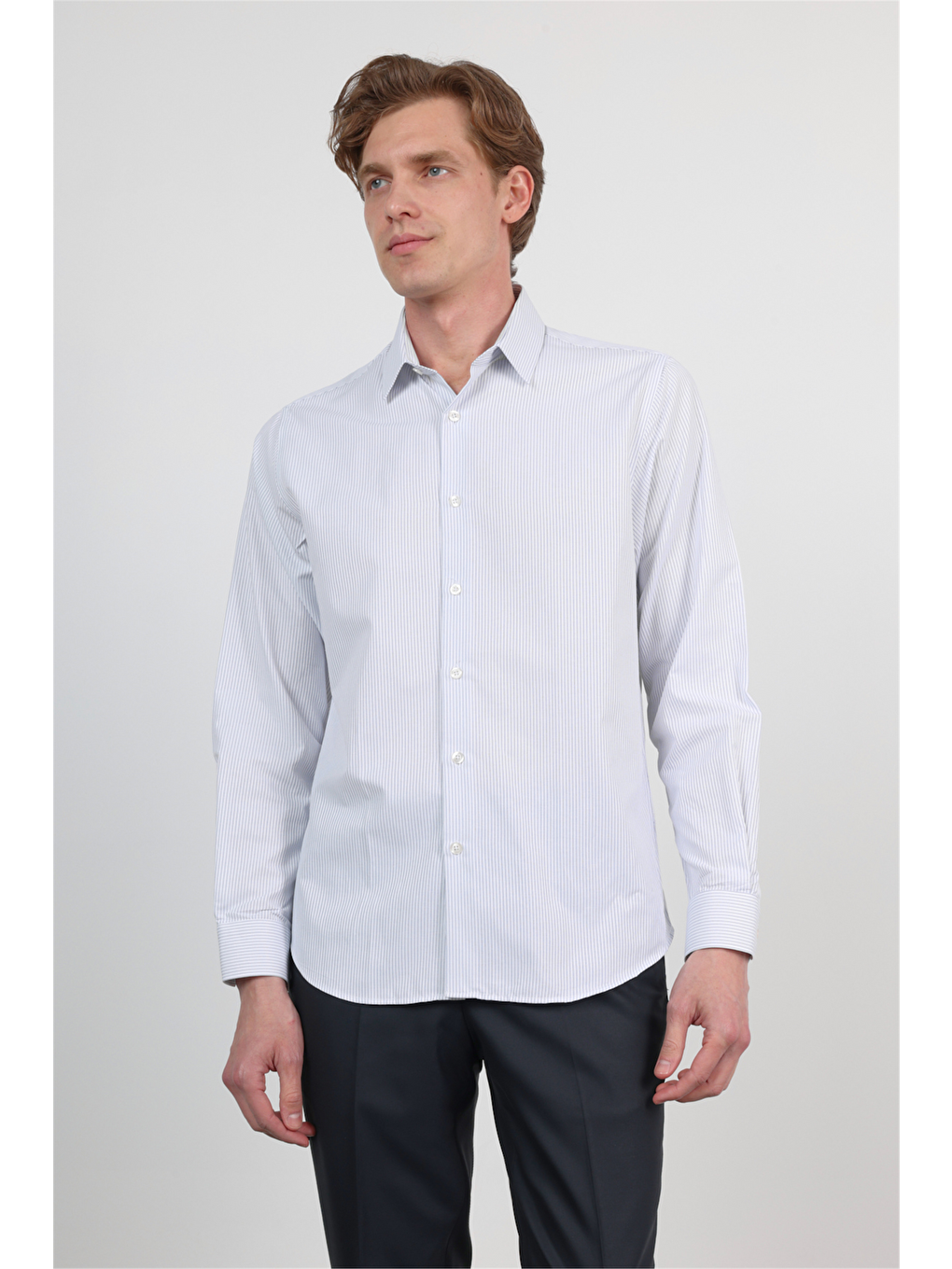 Beyaz Sert Yaka Uzun Kol Cepsiz Slim Fit Pamuklu Gömlek 1004260210