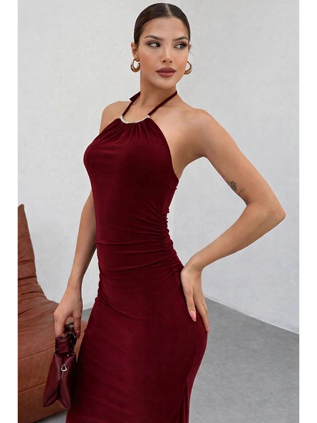 Kadın Bordo Aksesuarlı Lastikli Uzun Elbise 13956-4