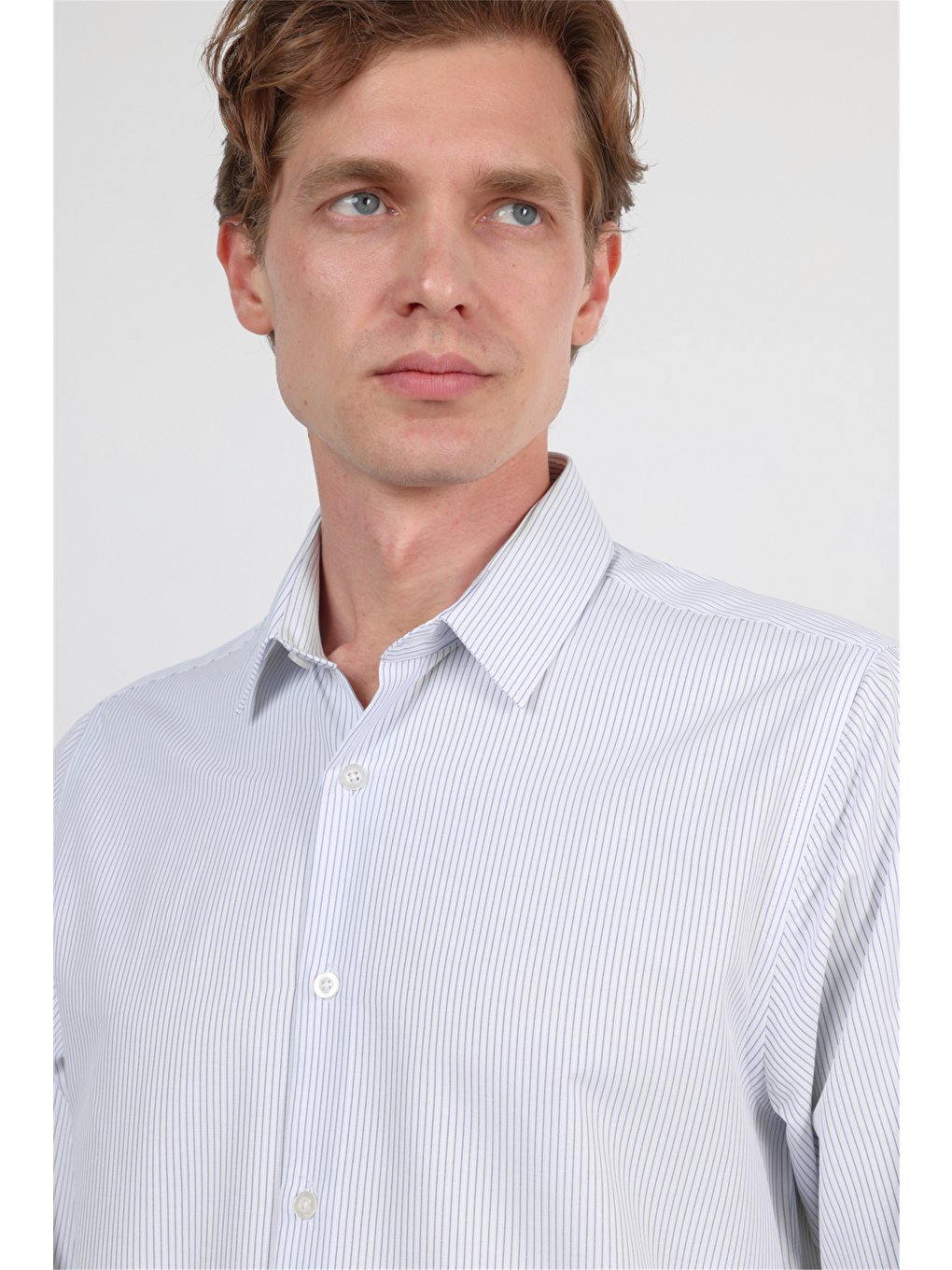 Beyaz Sert Yaka Uzun Kol Cepsiz Slim Fit Pamuklu Gömlek 1004260210-3