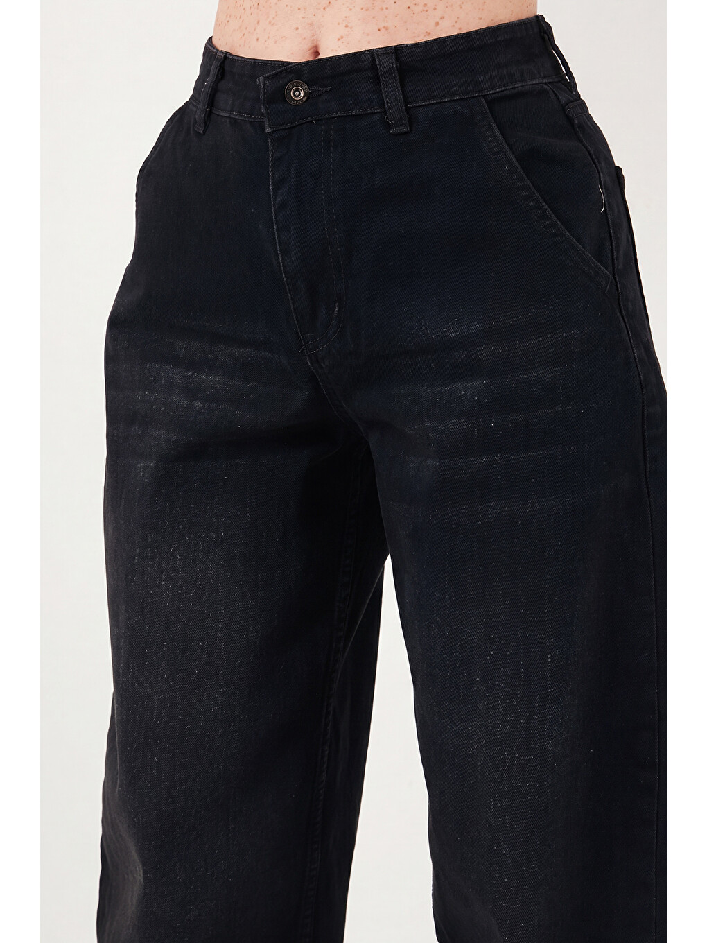 Siyah Pamuklu Yüksek Bel Daralan Paça Baggy Jean Pantolon 66930083-5