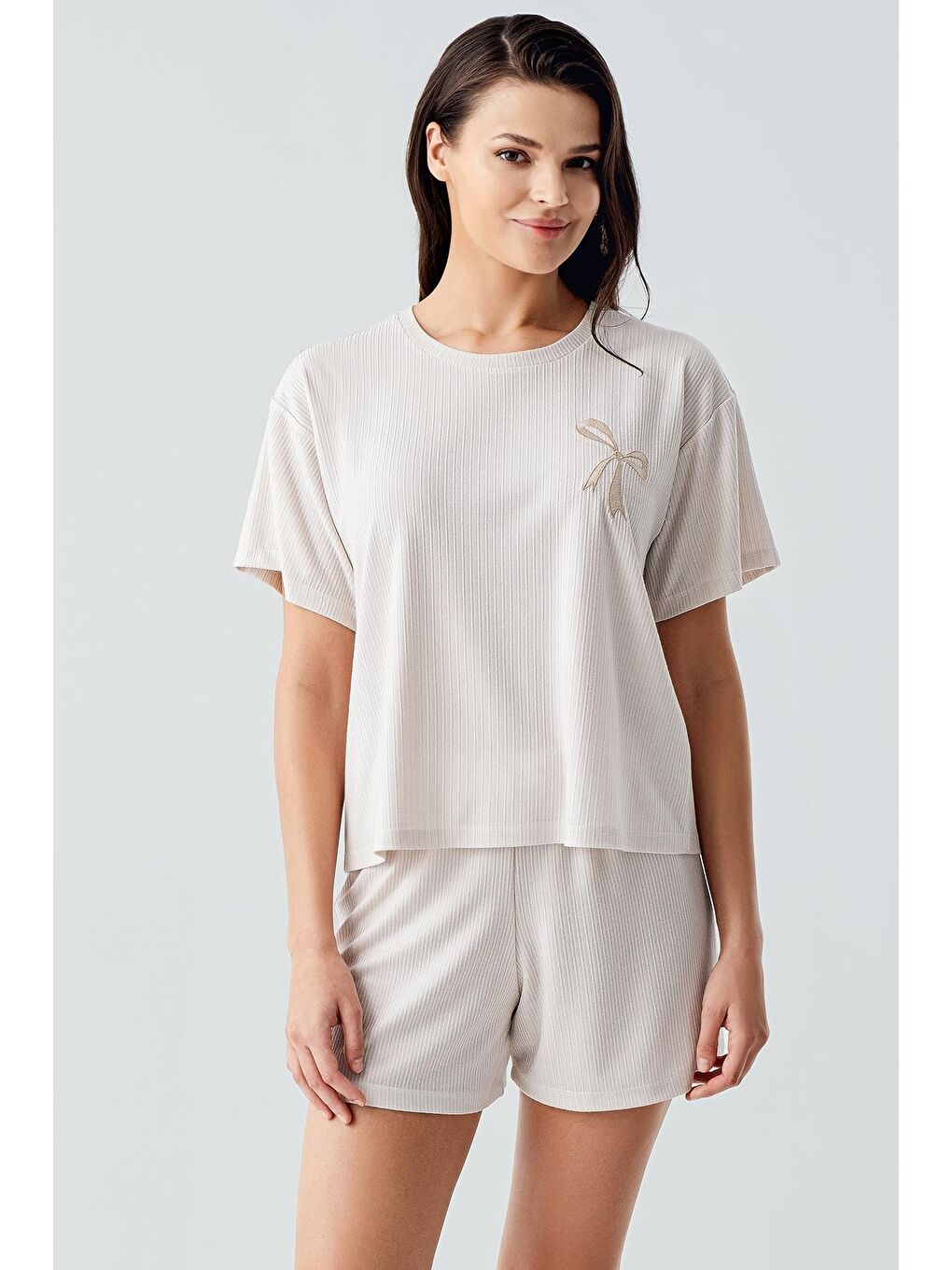 Bej Kısa Kollu Esnek Viskoz Şort Pijama Takım 17211-1