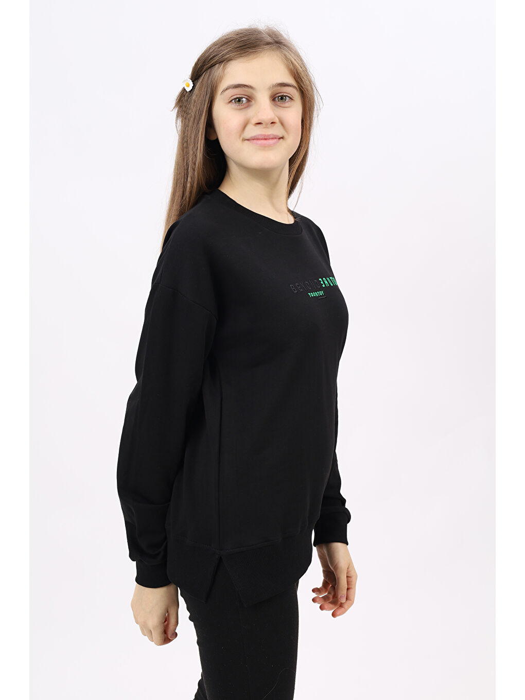 Siyah Kız Çocuk Nakışlı Sweatshirt-1
