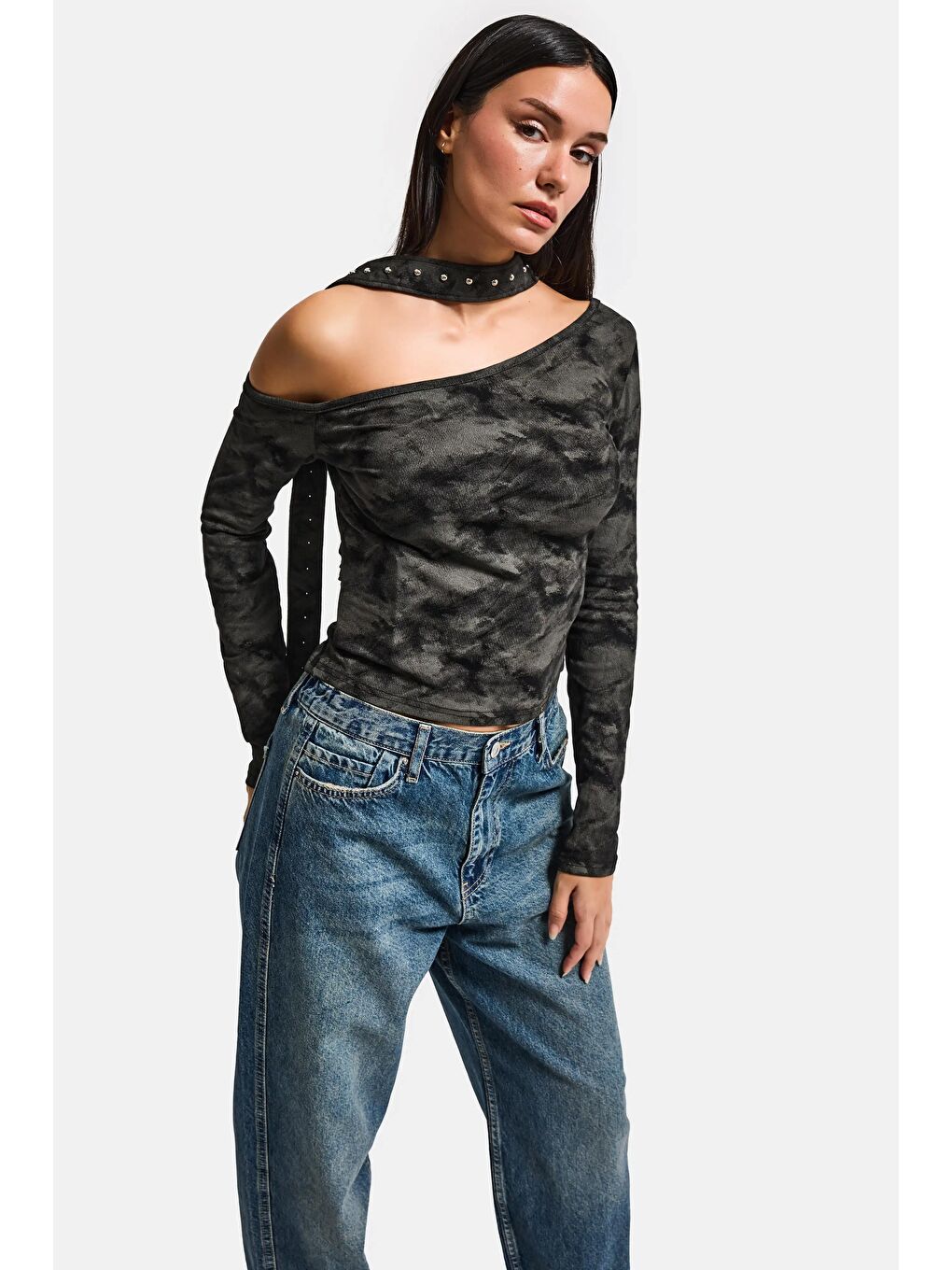 Kadın Siyah Antrasit w5 Asimetrik Kesim Özel Kumaş Tasarım Crop Top-4