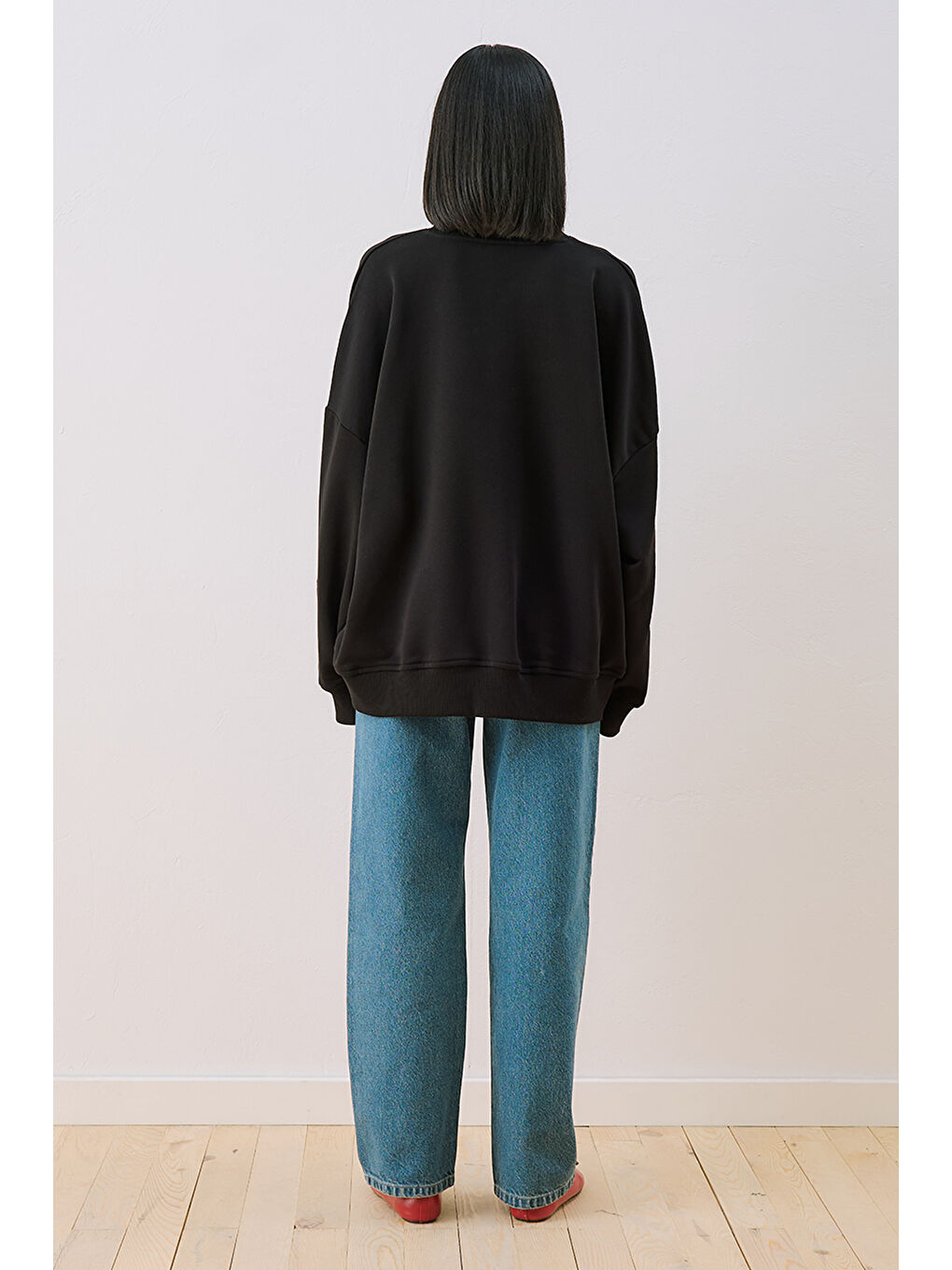 Oversıze Etiketli Sweatshırt Siyah-5